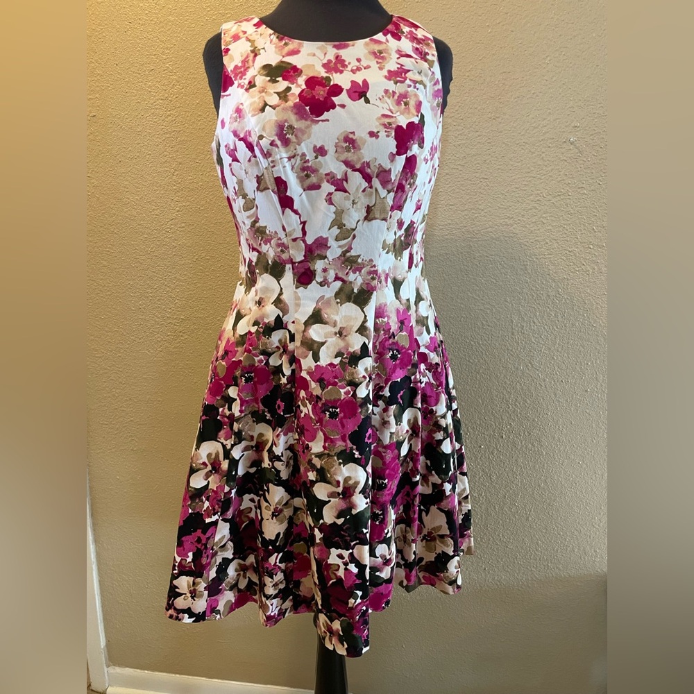 White House Black Market Womens Pink and Cream Floral Midi Dress Size 8 - Picture 2 of 12